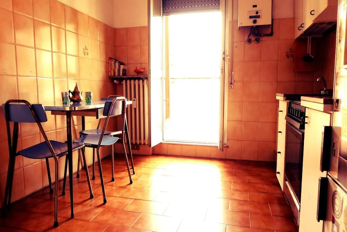 Cozy Flat For Music Lovers, 10 Min Walk From Tube Милан